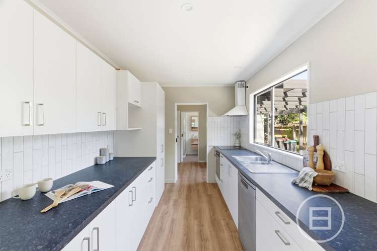 11 Moyna Avenue Dallington_4