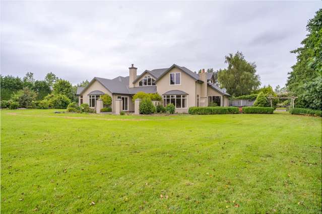 Country living at Thomsons Crossing