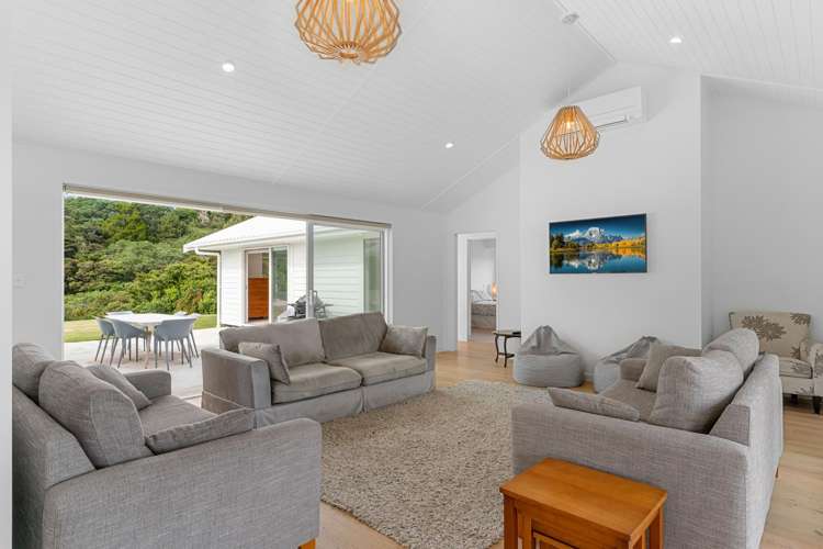 24 Waterman Drive Langs Beach_1