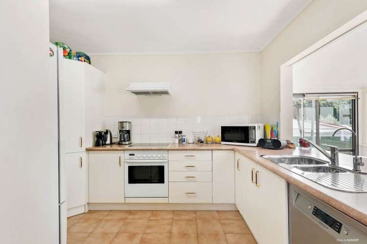 11 Mcleod Road Henderson_9