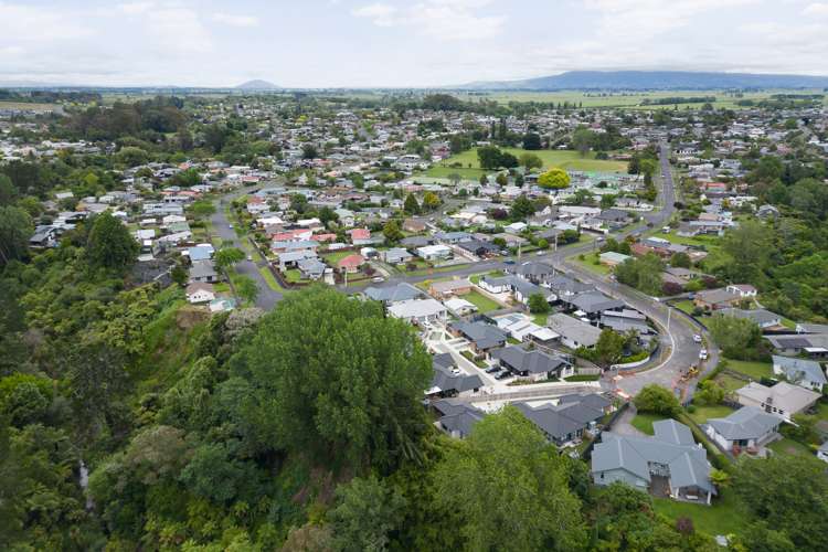 6/8 Keitha Place Glenview_15