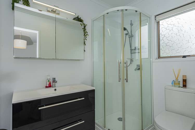 54 Fairway Drive Kamo_12