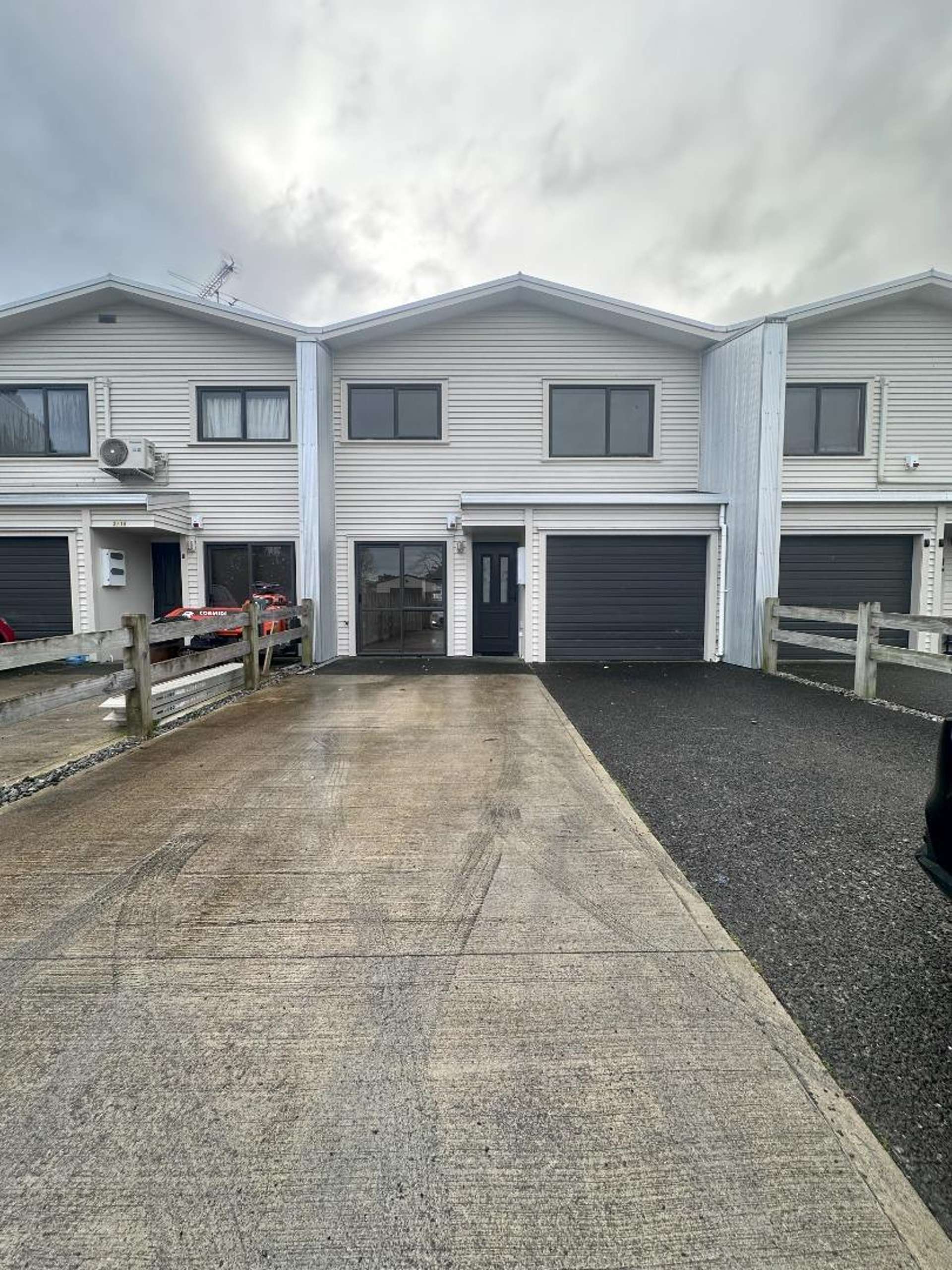 2/18 Yang Place Papakura_0