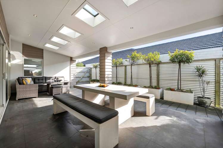 16 Egmont Street Patea_2
