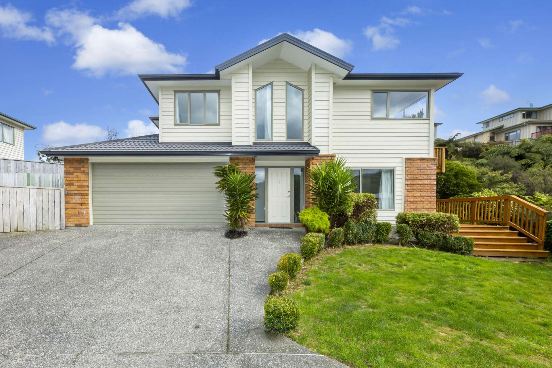 5 Mcewen Crescent Riverstone Terraces Upper Hutt City Houses for