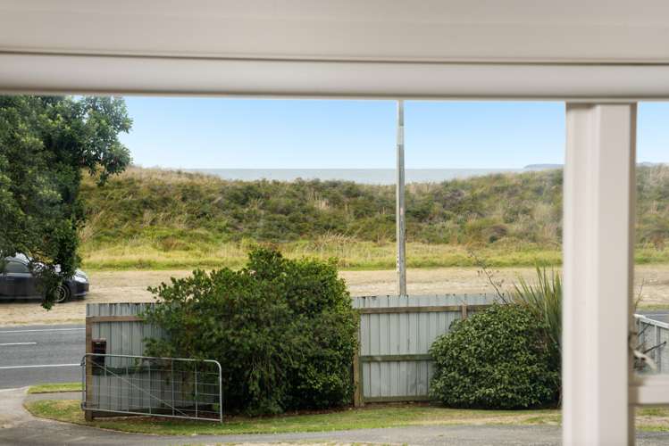 686 Papamoa Beach Road Papamoa_3