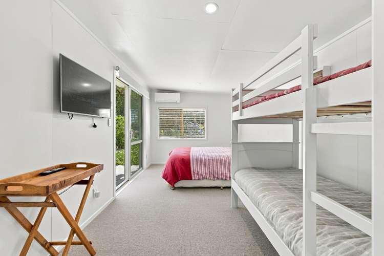 2 Tainui Rise Gore Bay_13