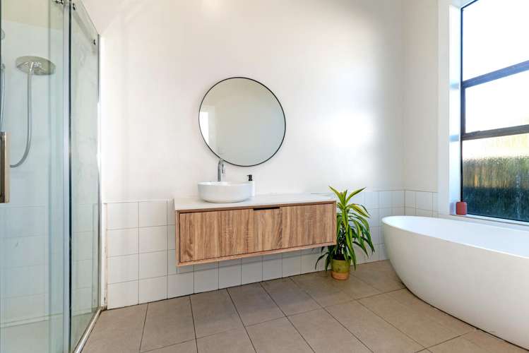 2 Cobden Street Gisborne_26