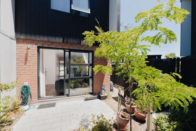 2 Selo Street Glen Eden_14