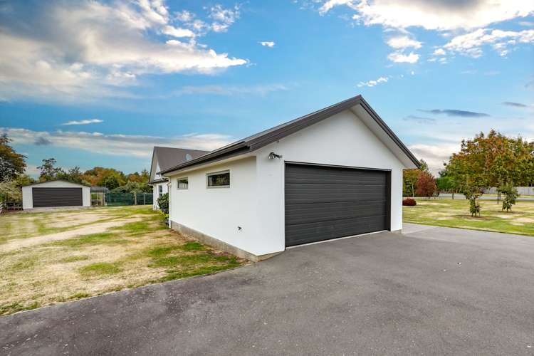 43 Stott Drive Darfield_32