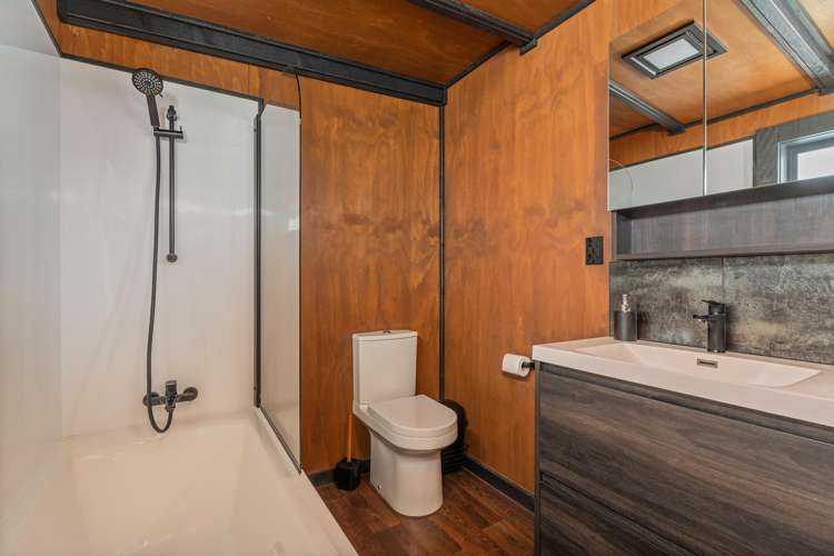 169 Harbour Drive Matarangi_19