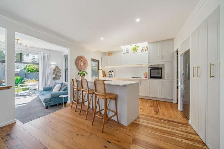 37 Bolton Street Petone_10