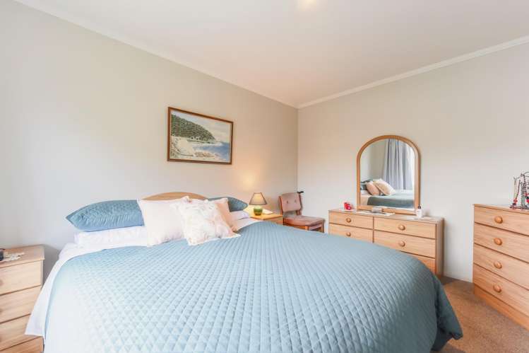 125 Saxton Road Stoke_9