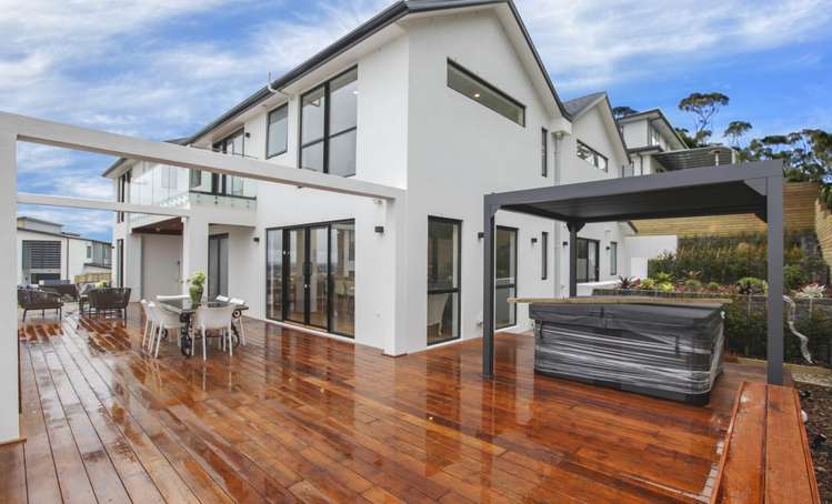 74 Armstrong Farm Drive East Tamaki Heights_18