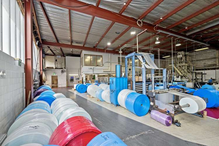 1 Colway Place Wairau Valley_7