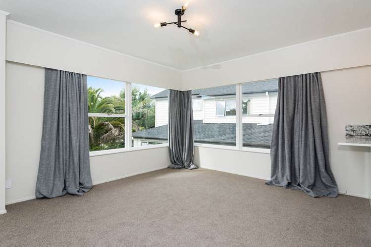 1/42 Hogans Road Glenfield_2