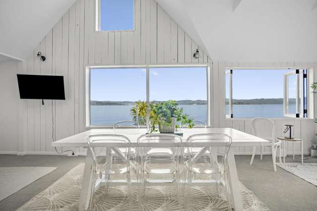 502 Marine Drive Eastbourne_1