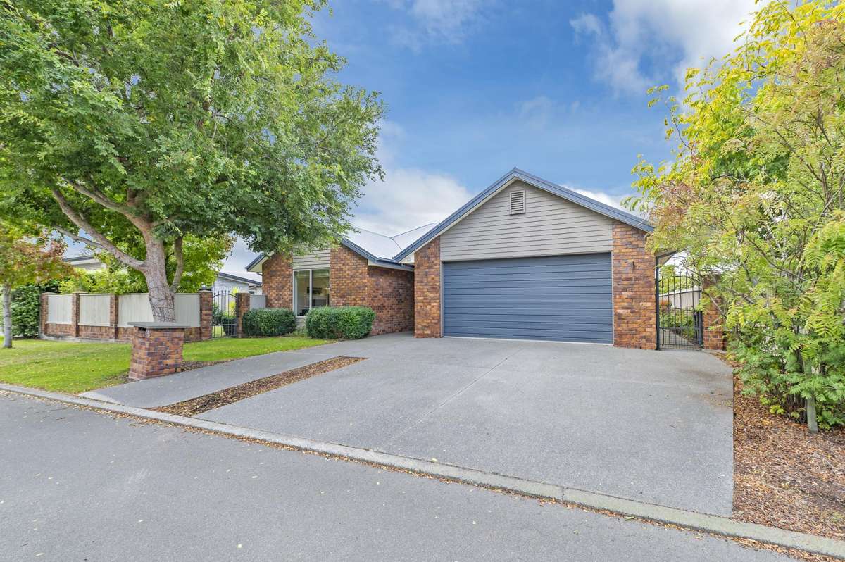 18 Perthshire Crescent_0
