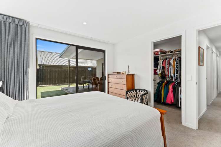 7 Tahi Street Albert Town_8