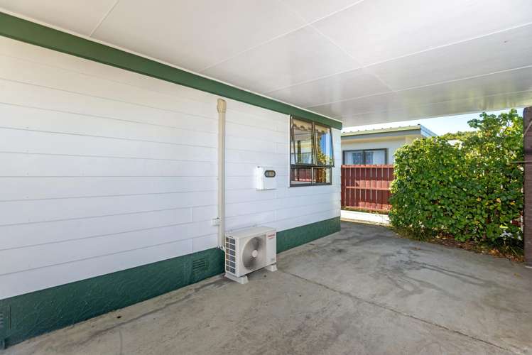 319 Stout Street Riverdale_18