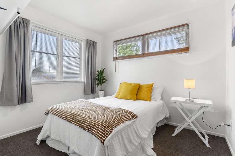 5 Fairclough Road Beach Haven_10