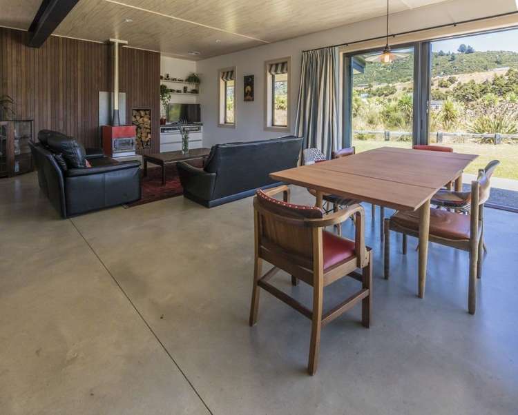 9 Hunt Place Albert Town_5