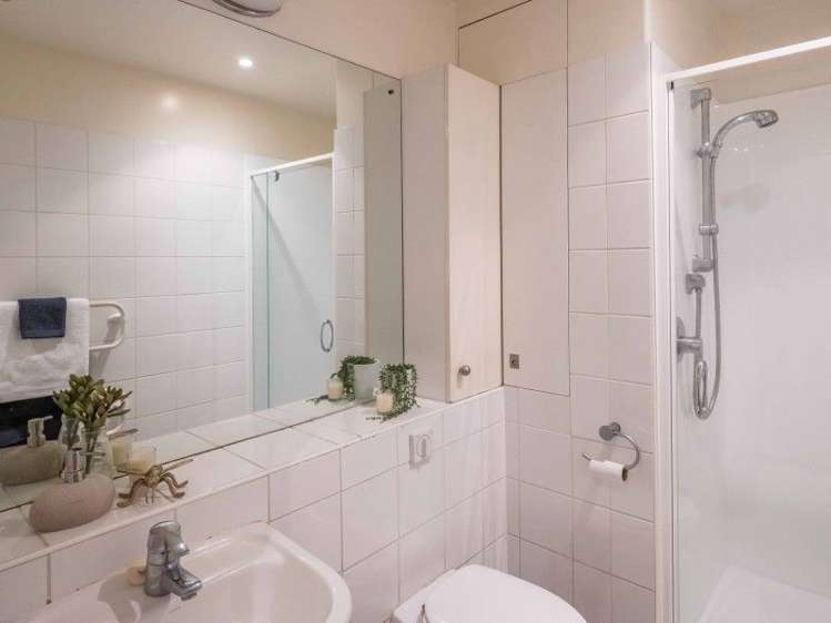 1e/16 The Terrace Wellington Central_13