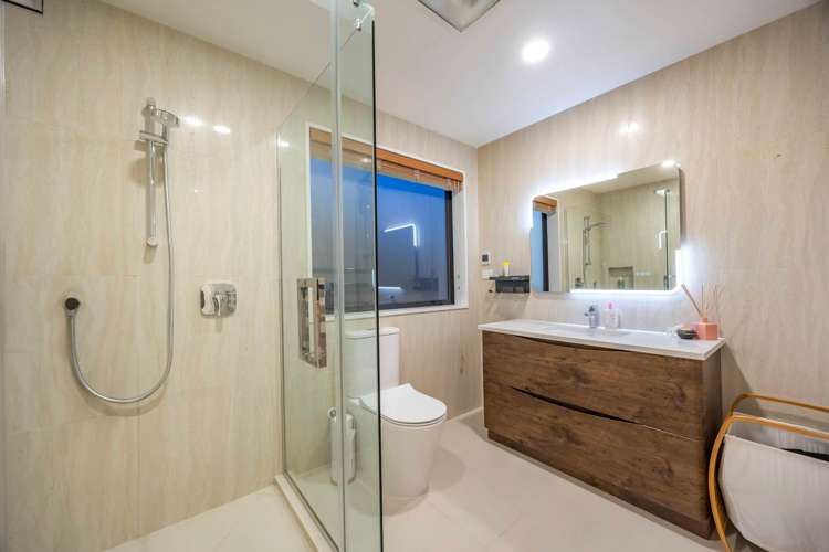 9 Ruku Street Long Bay_11