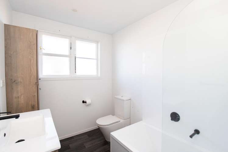 685 State Highway 25 Waitakaruru_11