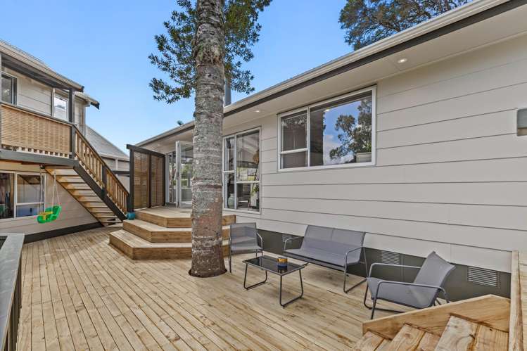 43 Onedin Place Titirangi_21