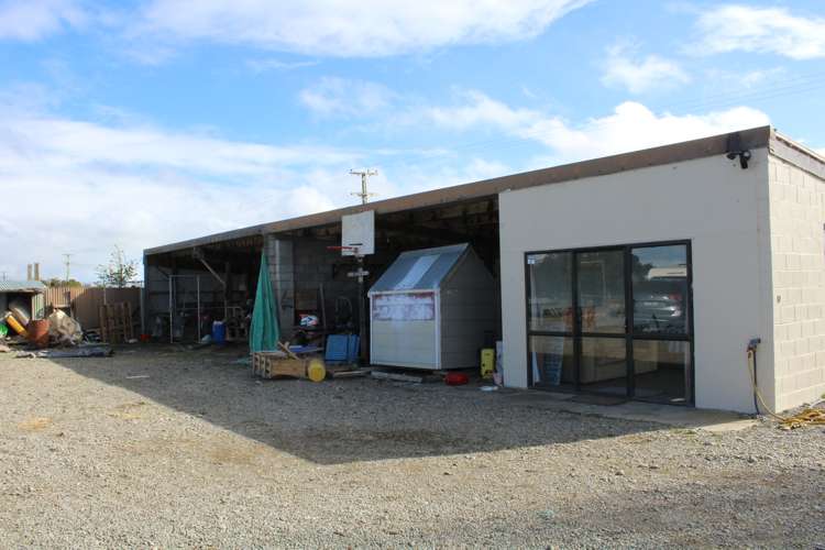 31 Lochiel Branxholme Road Winton Surrounds_11