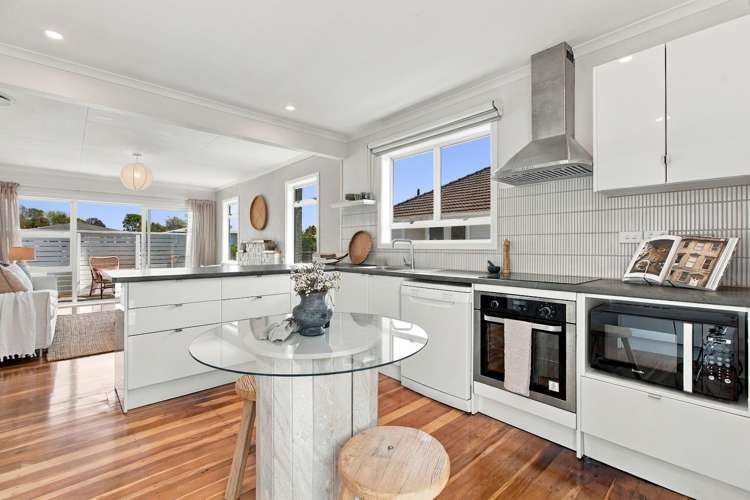 35 Trafalgar Street Westown_16