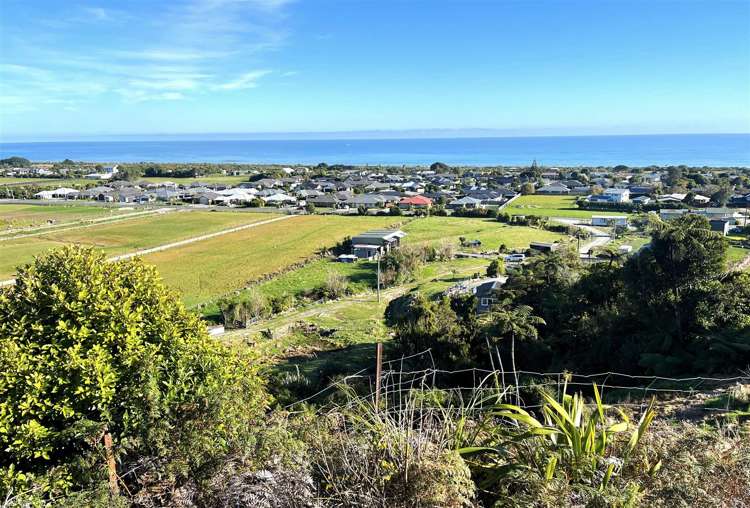 135 Coulson Road Paroa_9