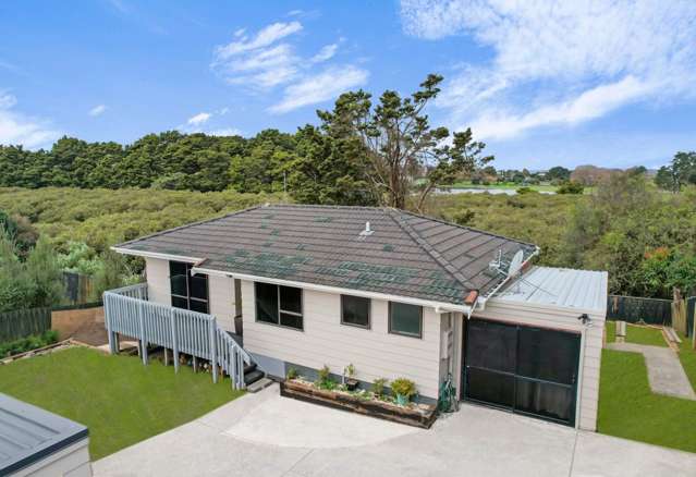 2/33 Seaward Place Wattle Downs_2