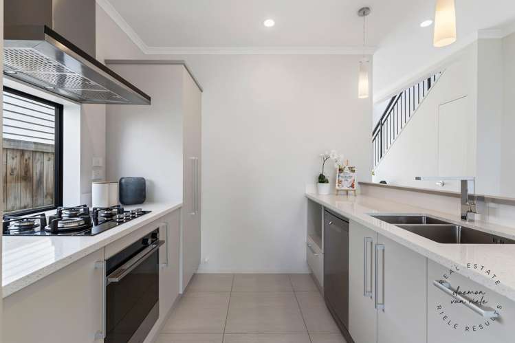 7 Costa Viva Crescent_2