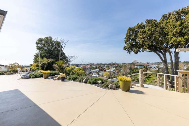 11f Lemont Place Westown_13