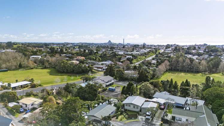 5b Jensen Place Frankleigh Park_14
