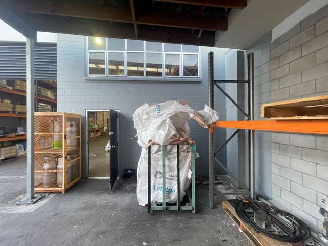 Unit A/3 Colway Place Wairau Valley_4