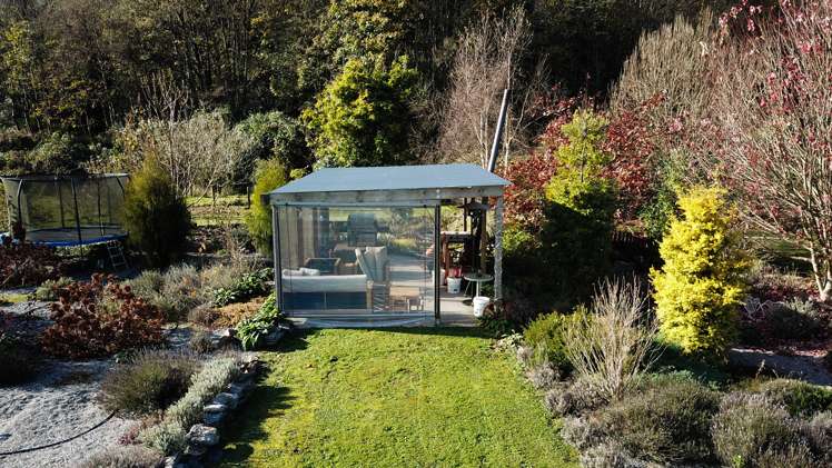 6 Deemac Street Reefton_14