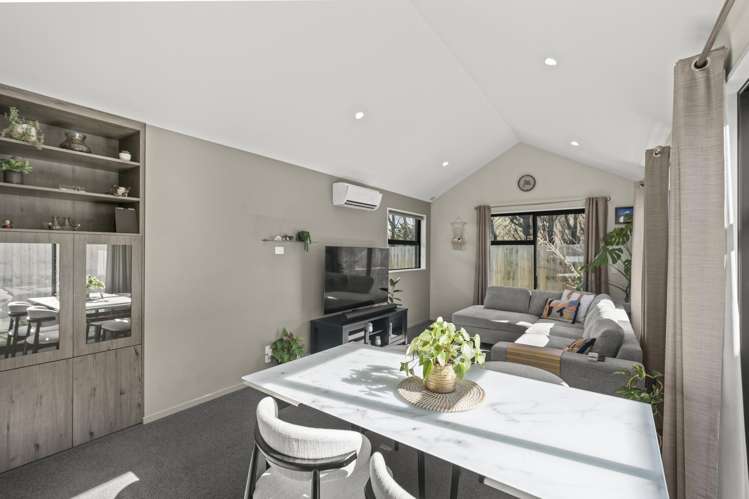 8 Founders Lane Yaldhurst_5