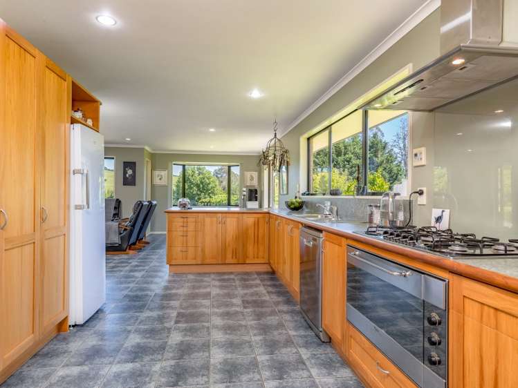 227b Whitemans Valley Road Whitemans Valley_24