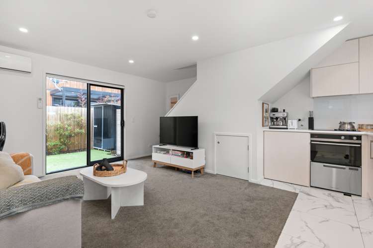 2/41 Gracefield Avenue Christchurch Central Christchurch City Houses for Sale One Roof