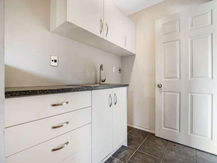 71b Thomas Crescent Western Heights_18