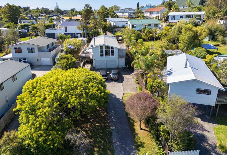 58 Brian Crescent Stanmore Bay_17