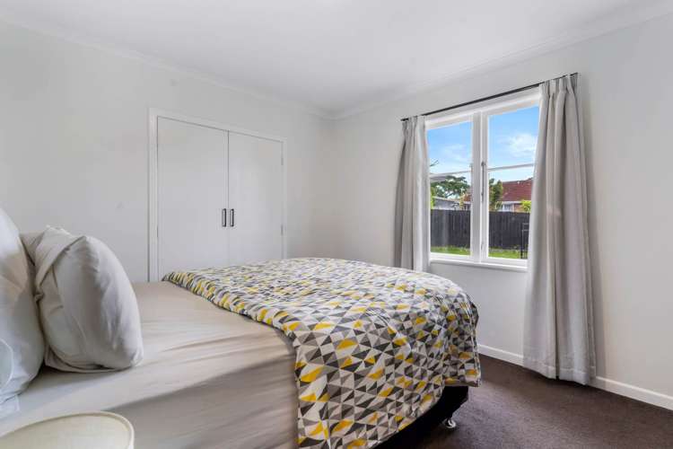 35 Fairclough Road Beach Haven_9