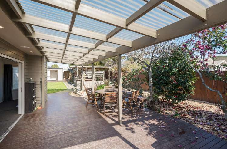 1 Bird Lane Wakefield_25