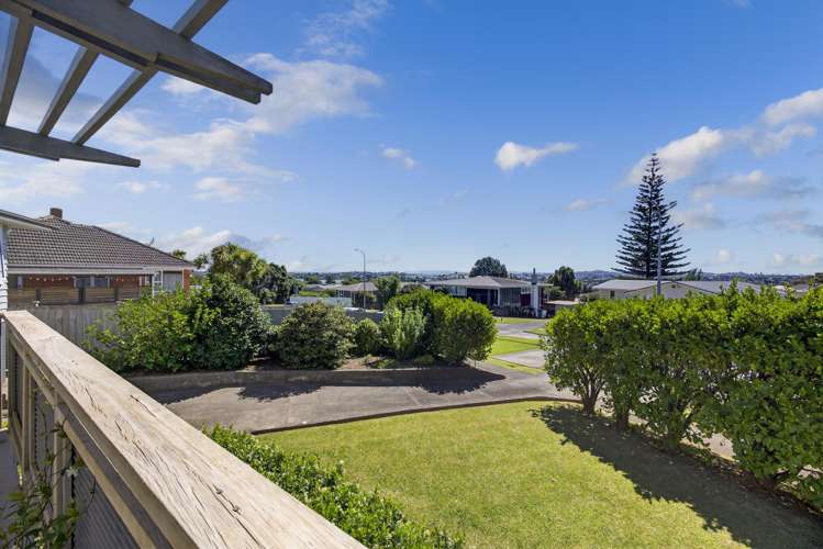 4 Carole Crescent Pakuranga Heights_11