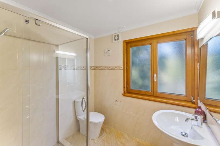 22 Hillplough Heights Richmond_15
