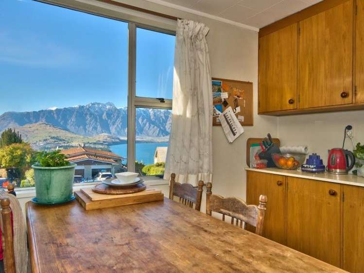 30 Avalon Crescent Fernhill/Sunshine Bay_5