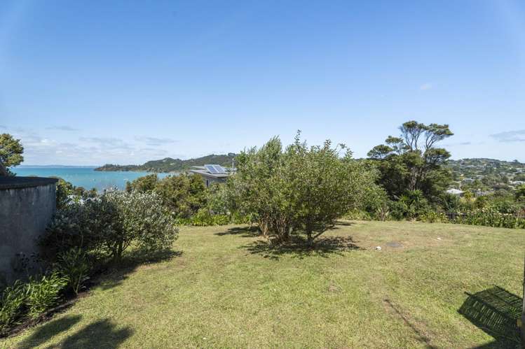 18 Huia Street_3